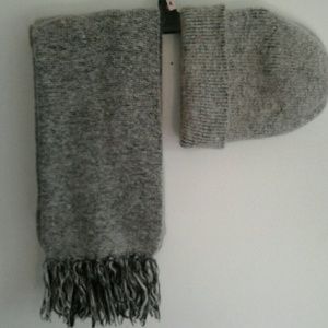 Wool touch scarf & beanie set